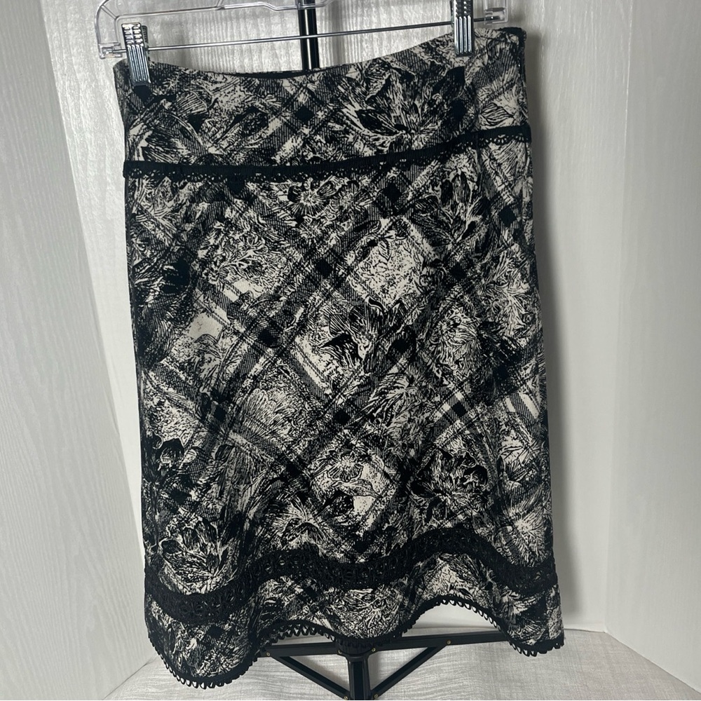 Cynthia Steffe Stunning Black White Floral Plaid Pattern A Line Skirt Size 12